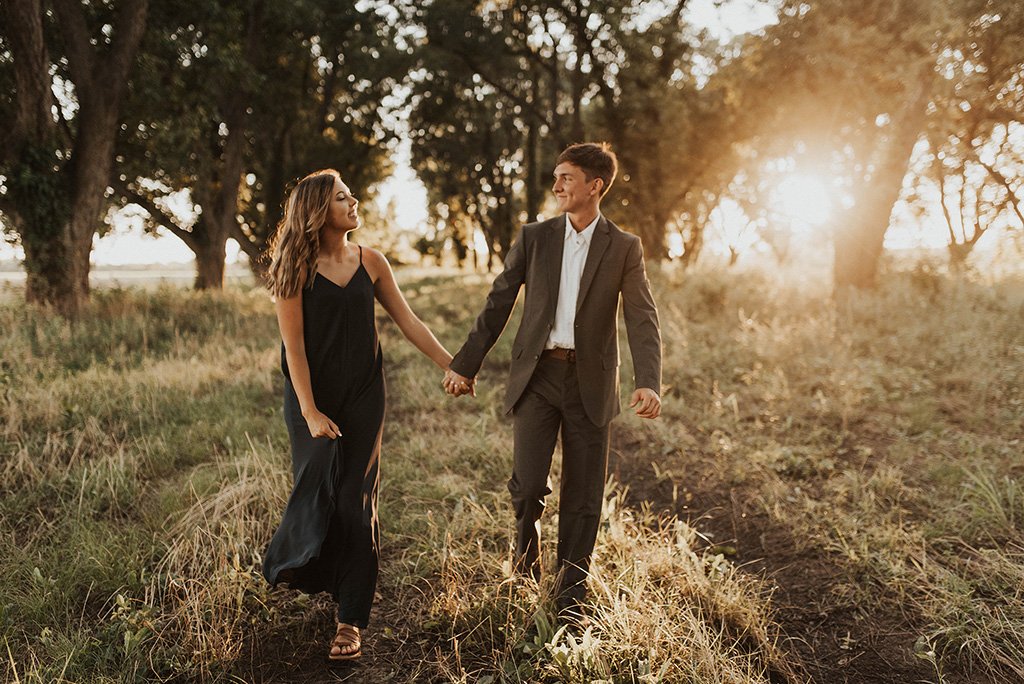 Engagement Photos (A Good Event for Happy Investment)